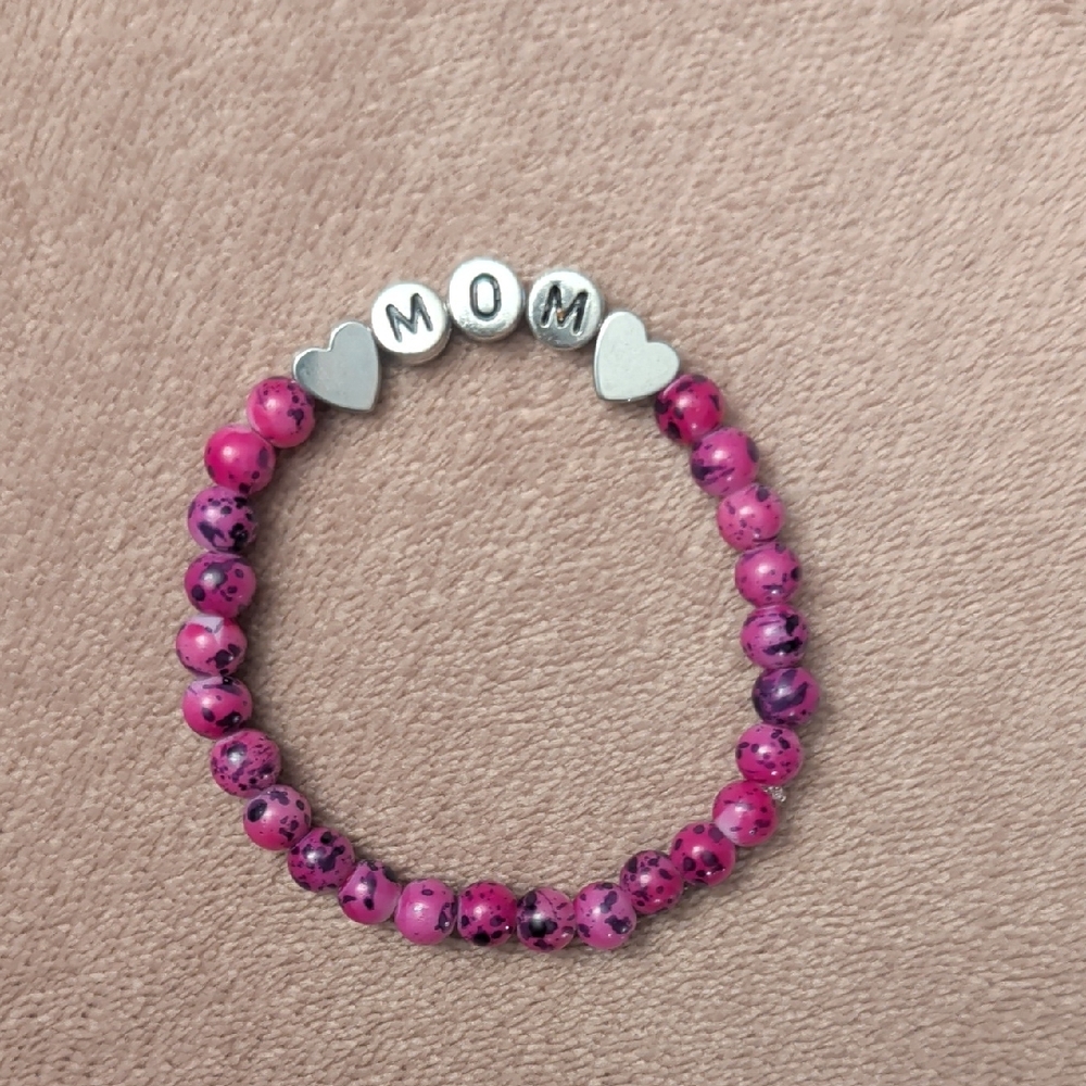 Pink Beaded 'MOM' Bracelet